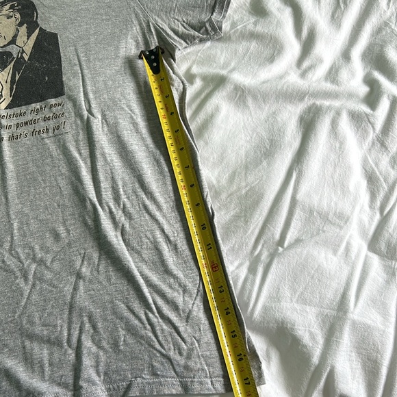 Revelstoke T-Shirt. Mens Medium. Pit-Pit 19”. Gildan Soft Cotton. - Picture 5 of 5